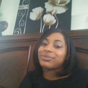 Meet your Posher, Monique